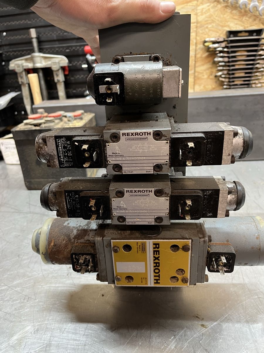Alle Maschinen: Hydraulik Ventilblock gebraucht – Gebraucht aus Schmitten FR von Michulinu 3