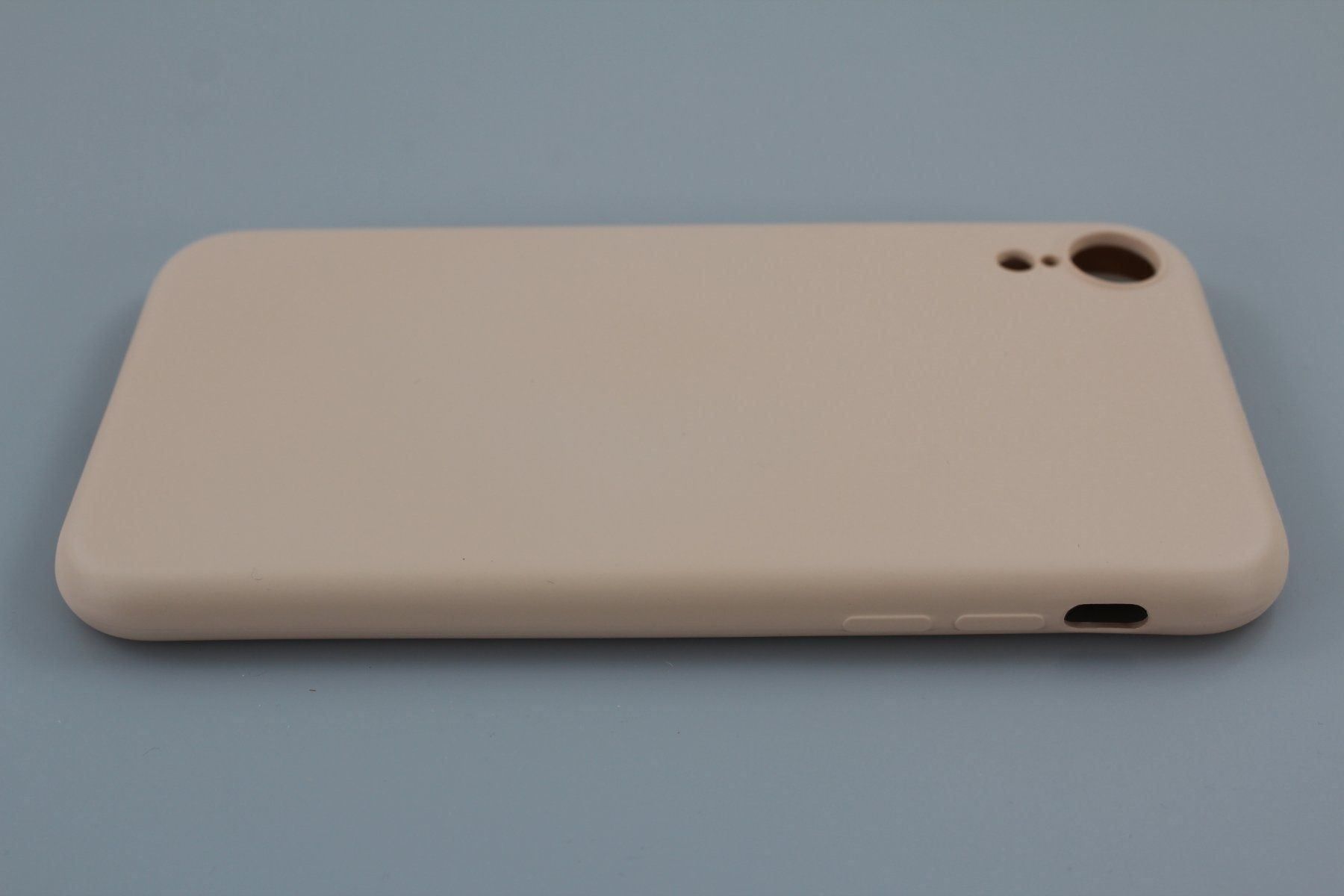 Apple Covers & Schutzfolien: Iphone XR 6.1" Silikon Hülle Case Cover – Neu und originalverpackt aus Schaffhausen von krokodilgena 2
