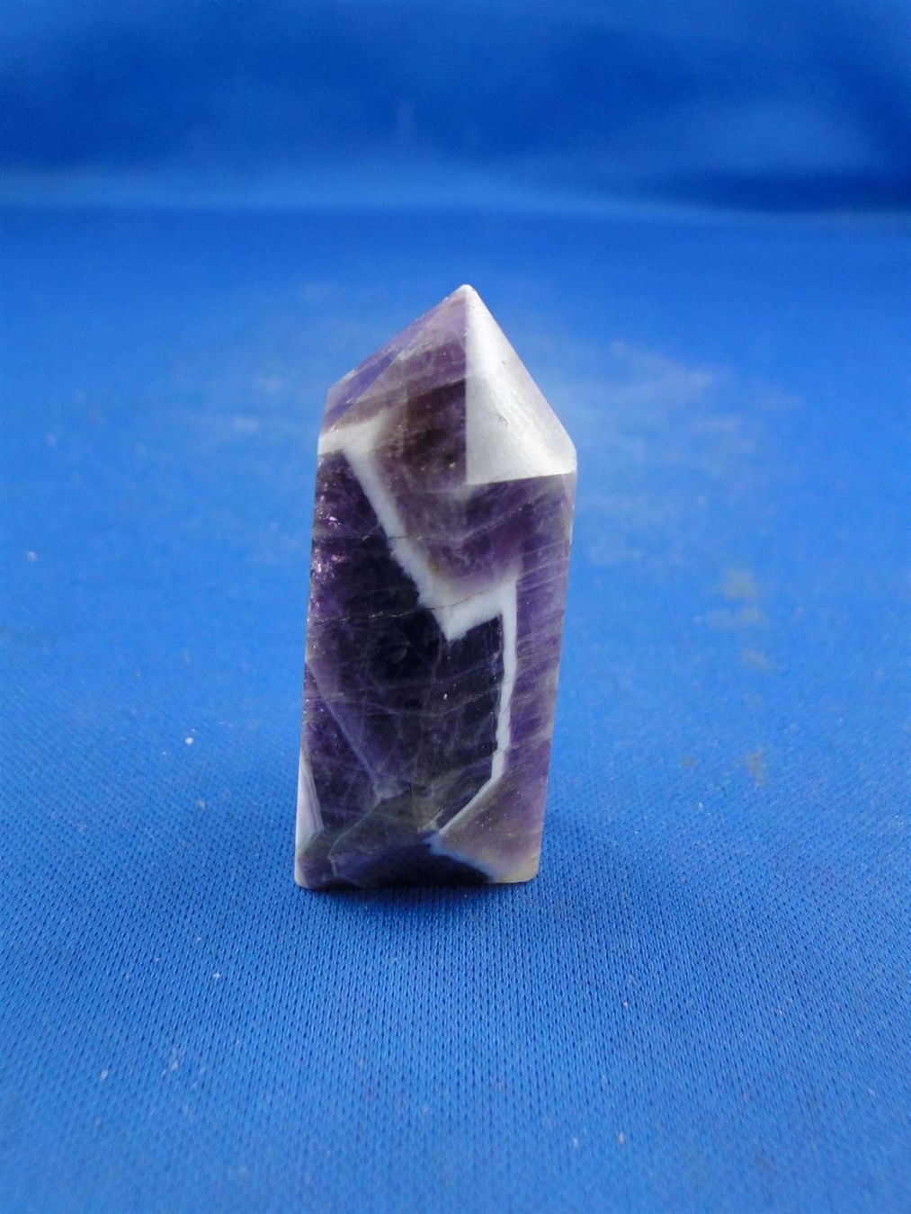 Minerali & Pietre curative: Amethyst-Spitze (geschliffen) – Usato da Schinznach Bad venduto da Demerald