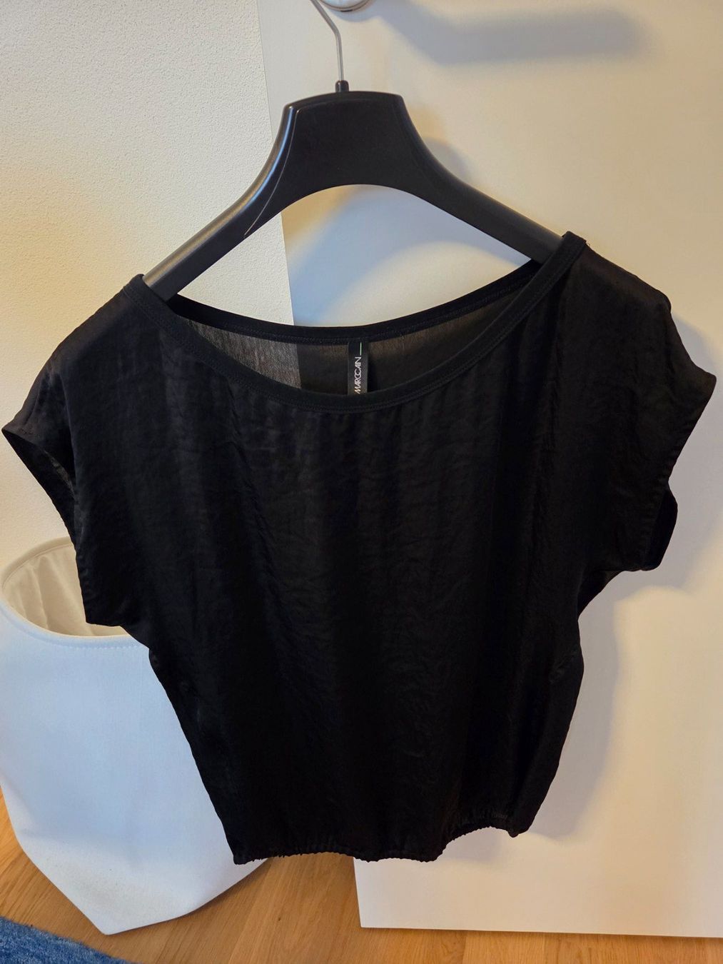 Marc Cain Camicette: Schwarze Bluse von MARCCAIN, Grösse M – Usato da Emmen venduto da inf_tl85