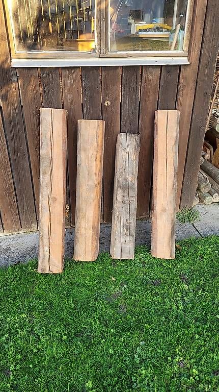 Holzartikel: Altholzbalken Handgehauen ca. 1 Meter – Gebraucht aus Gamprin von Holzkunst.