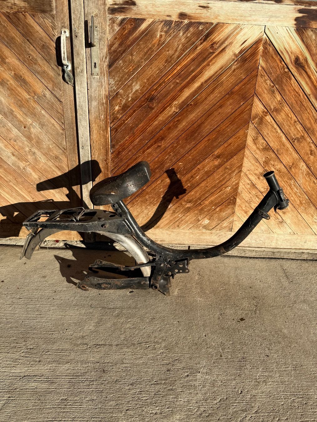 Puch Parti ricambio per ciclomotori: Puch X30 Automatik Mofa Rahmen – Difettoso da Fahrni b. Thun venduto da berger_tuning34