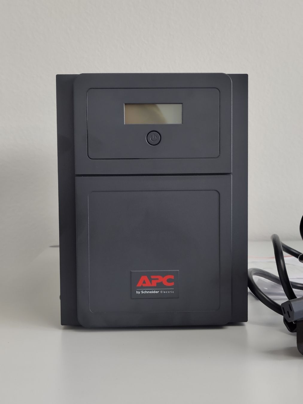 Apc Server: Neuwertige USV SMV3000CAI von APC – Nuovo (secondo la descrizione) da Kriens venduto da Angtobencher