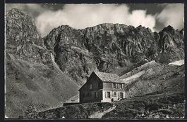 Weissmies-Hütte /Saas-Tal, Berghütte a