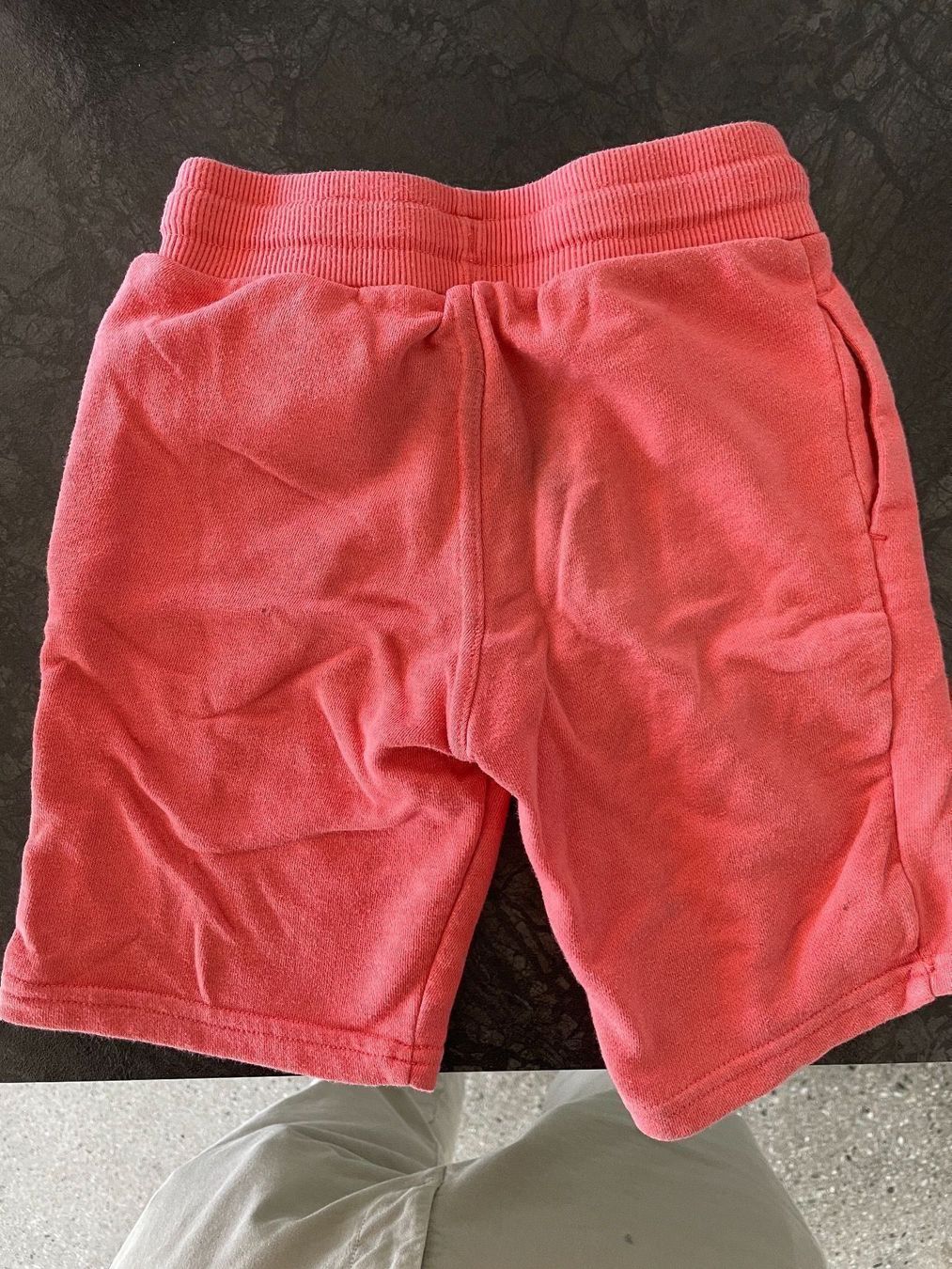 Lotti & Set di vestiti: 2 Shorts hm enfant – Usato da Sion venduto da tchana77 2