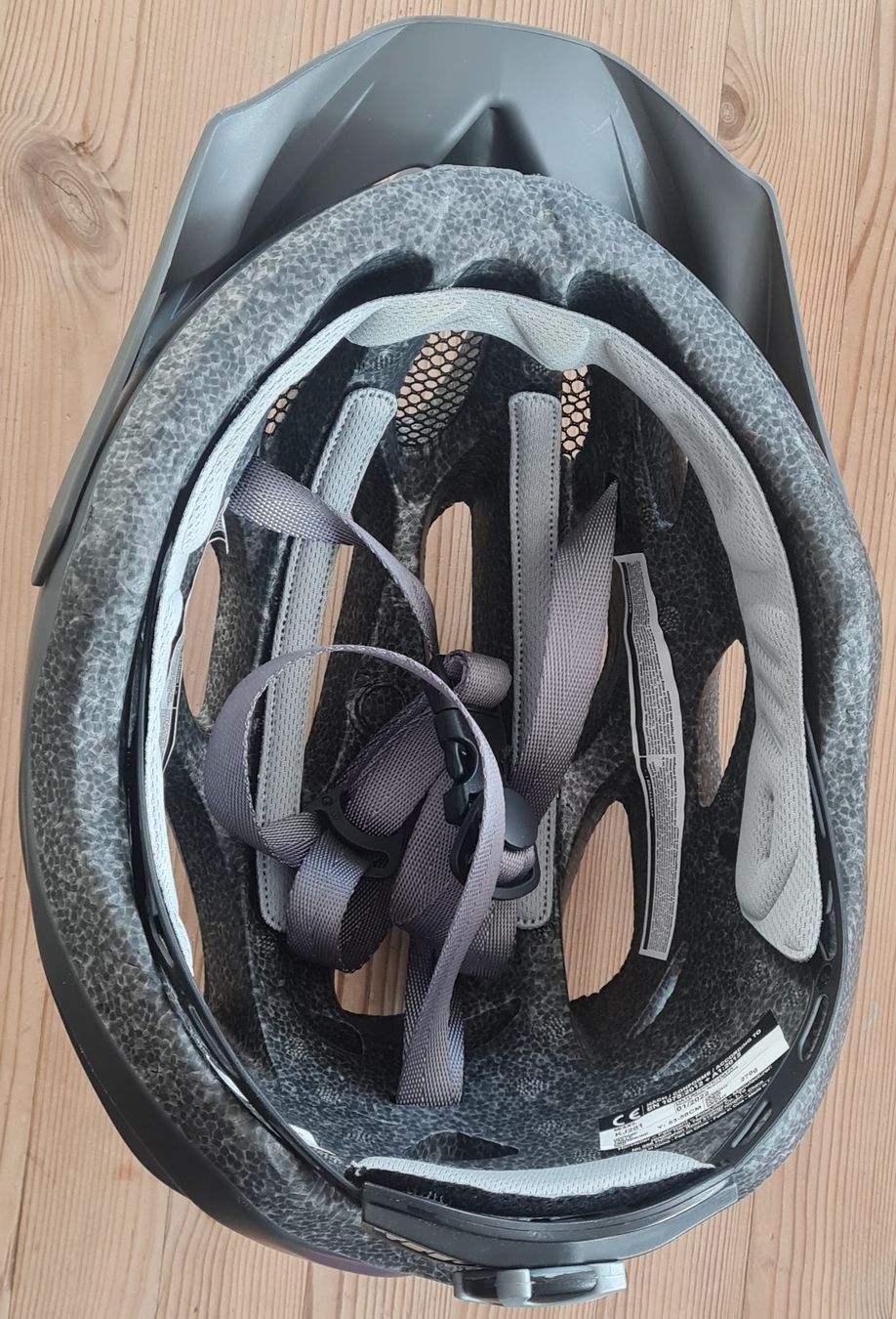Caschi: Velohelm Gr. 53-58 – Usato da Beinwil Freiamt venduto da tafa8 3