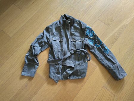 Damen Jacke Grösse 40