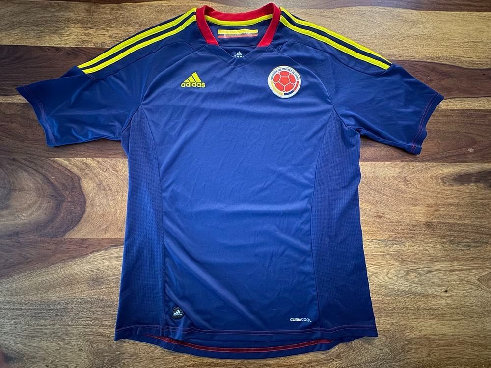 Adidas Canottiere & Pantaloni: Fussballtrikot Kolumbien Gr. L – Usato da Villars-sur-Glâne venduto da Mark_988
