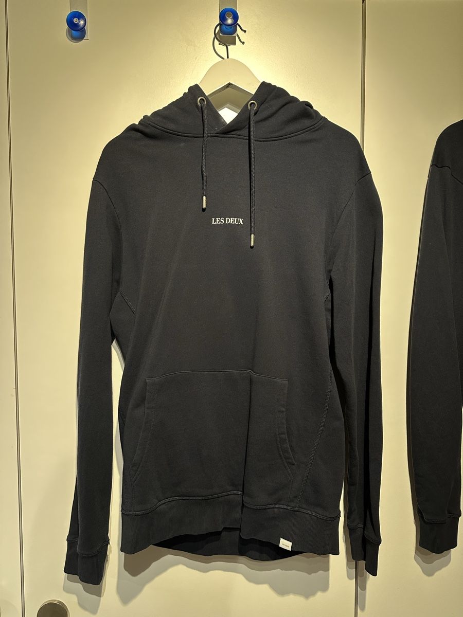 Pullover & Sweatshirts: LES DEUX KAPUZENPULLOVER NAVY – Neu (gemäss Beschreibung) aus Obfelden von Andri_3