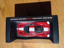 Ferrari FFX Elite 1:18 Modell NEU