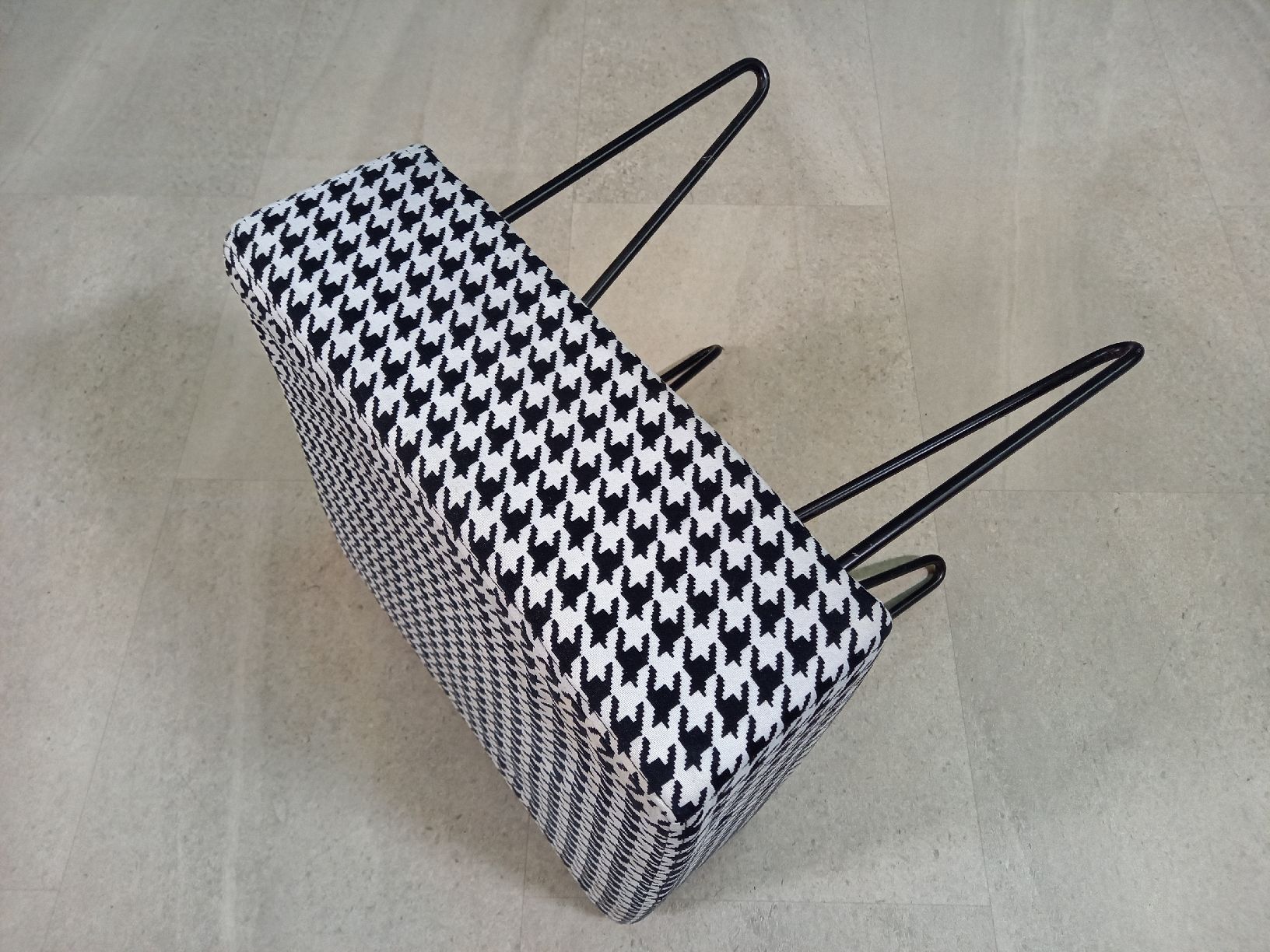 Sgabelli: Polsterhöcker Ottomane Beistellhocker Höcker Hocker – Usato da Nottwil venduto da Wondewa-Shop 5