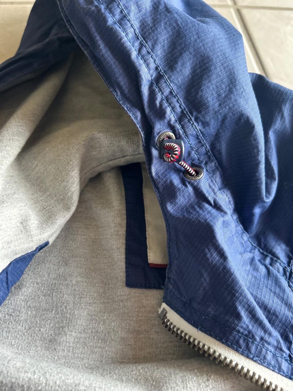 Tommy Hilfiger Giacche: Tommy Hilfiger Jacke Blau Grösse M – Usato da Biel-Benken BL venduto da Ddrummer 6
