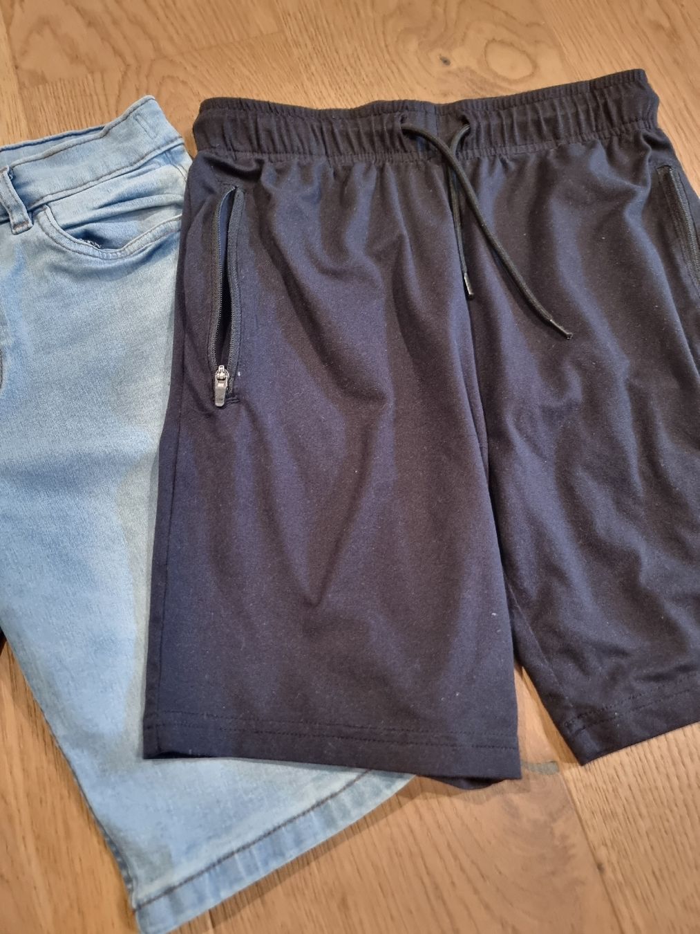Next Pantalons: Next Shorts-Set, 128 – D'occasion à Buttikon SZ par Limo180 1