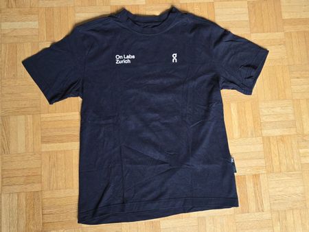 On t-shirt S schwarz