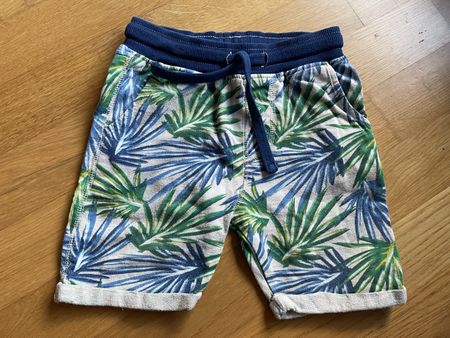 Smile Gr. 92, Shorts mit Palmenmuster