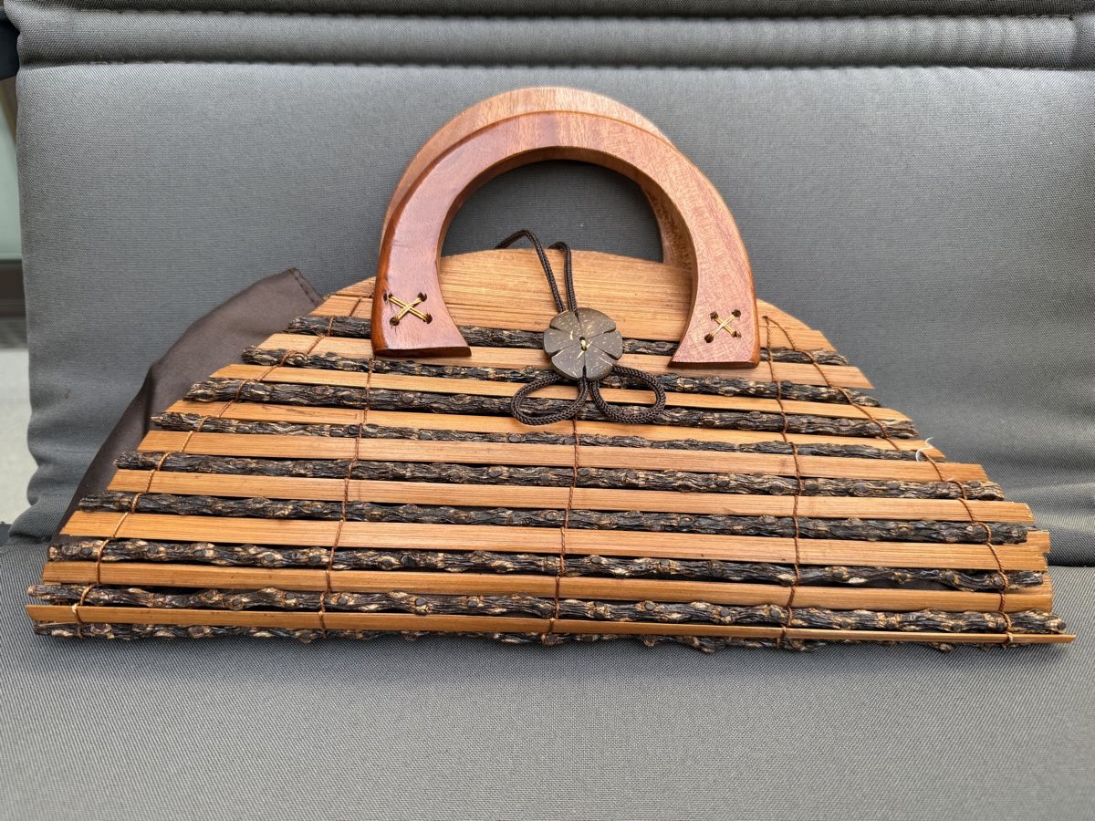 Sacs femmes: Tasche aus Holz – D'occasion à Bichelsee par straub87
