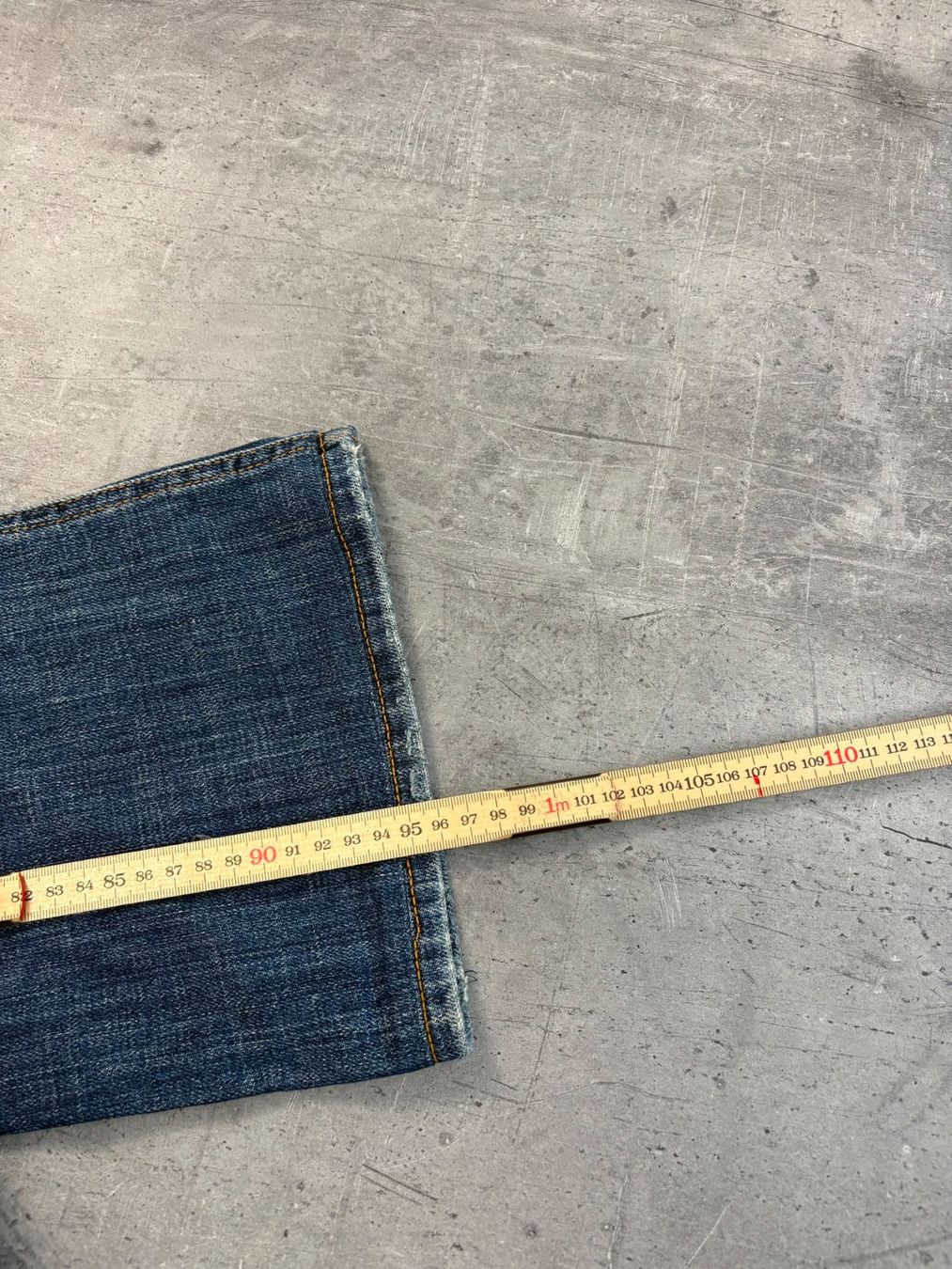 Armani Jeans: Vintage Armani Bootcut Flared Jeans (S) – Nuovo (secondo la descrizione) da Werdenberg venduto da hase.vintage 6