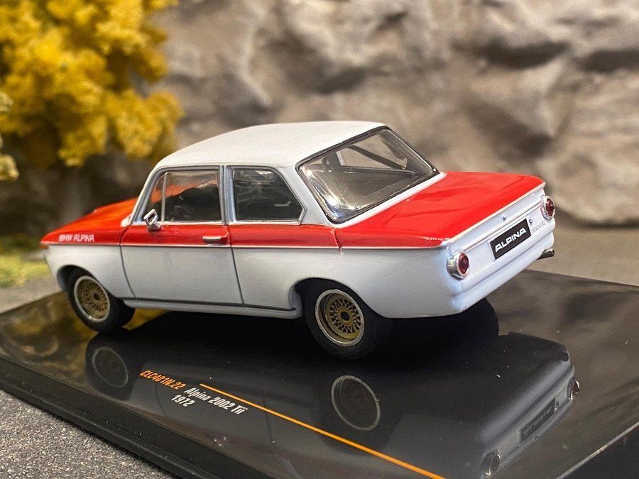 Horloge Miniature Collector BMW 2002 Tii ALPINA Orange – Voiture De Collection