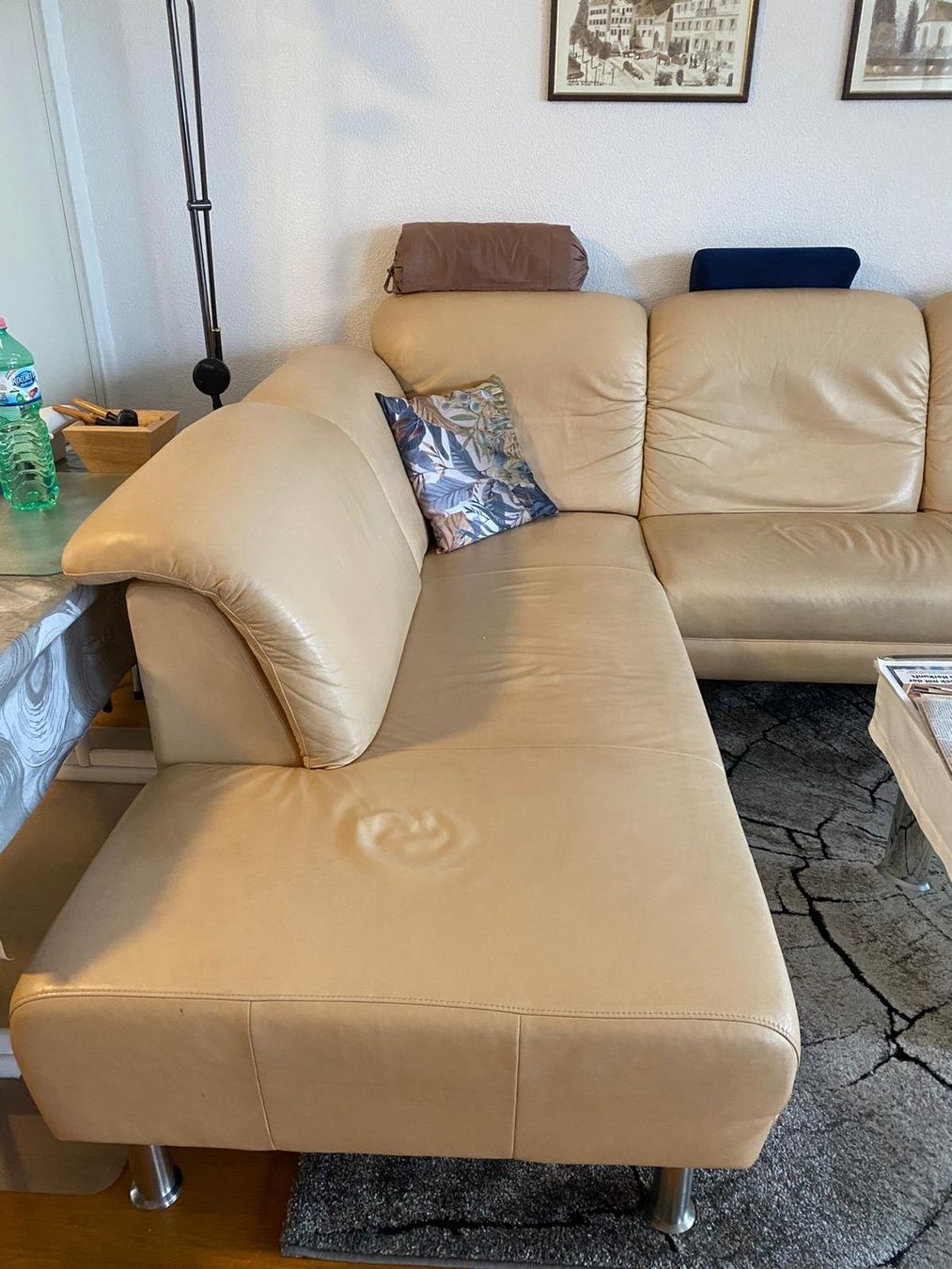 Sofas: Gratis zum abholen -Leder-Ecksofa inkl. langen Hocker – D'occasion à Tägerwilen par Taegi01 3