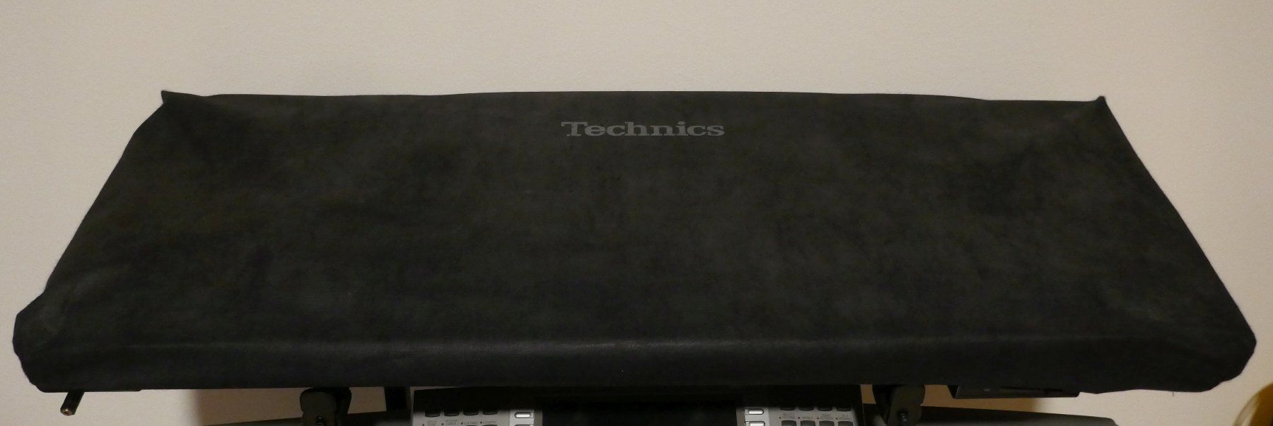 Technics Instruments de musique: Technics KN2000 Keyboard – D'occasion à Wenslingen par FairlightCMI 5