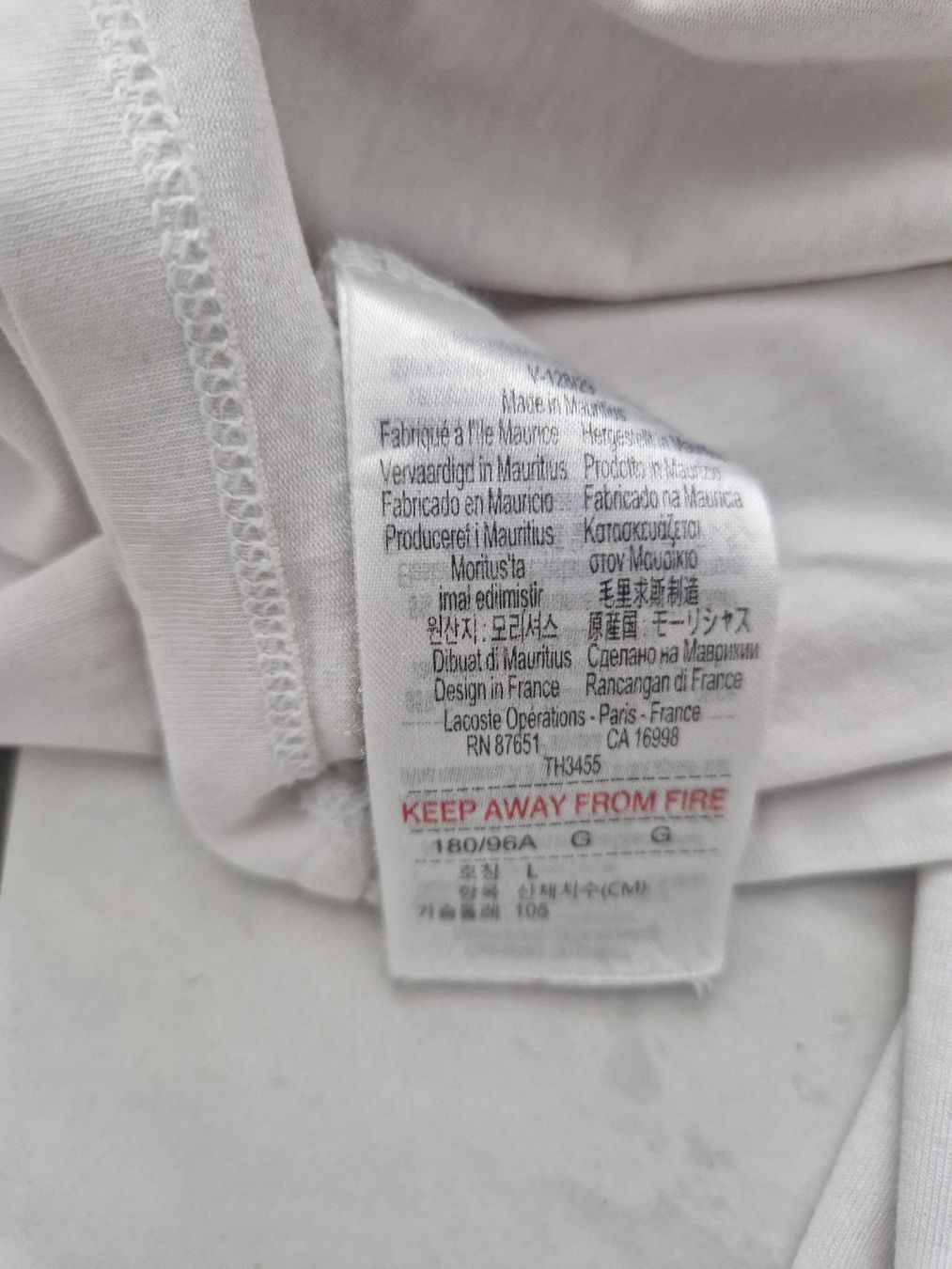 Lacoste T-shirt: 2 Lacoste T-Shirt Weiss  – Usato da Bassersdorf venduto da DonSolo 5