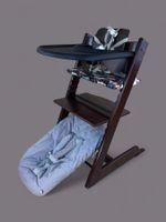 Stokke Tripp Trapp mit Babyset, Kissen, Tray, Gurt & Newborn