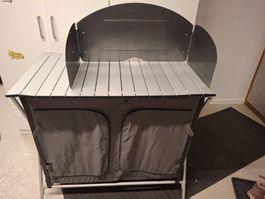 Trevolution Campingschrank mit Windschutz gebraucht