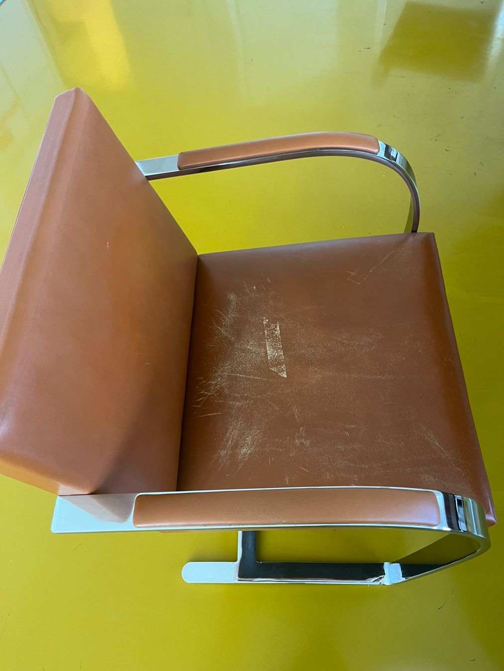 Set di tavolo e panche: Knoll Tisch mit 6 Knoll Freischwinger – Usato da Zürich venduto da ReaEggli 9