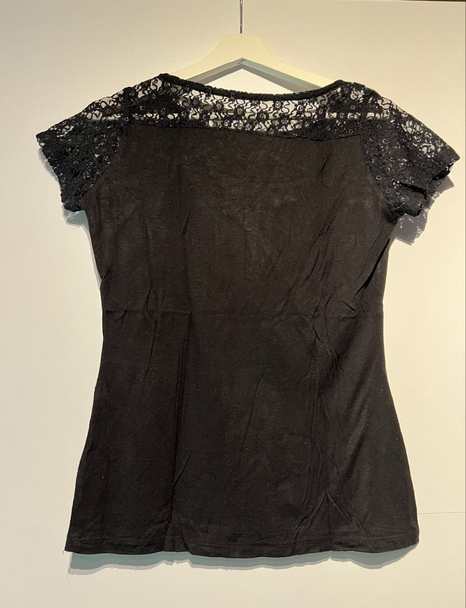 T-shirt: Damen T-Shirt schwarz Spitze  – Usato da Fribourg venduto da ank74 1
