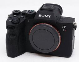 Sony Alpha 7R IV – Nur 1’799 Auslösungen /
