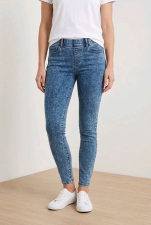 MNG MANGO Gr. 34 Blue stone wash super sexy Schnitt stretchy