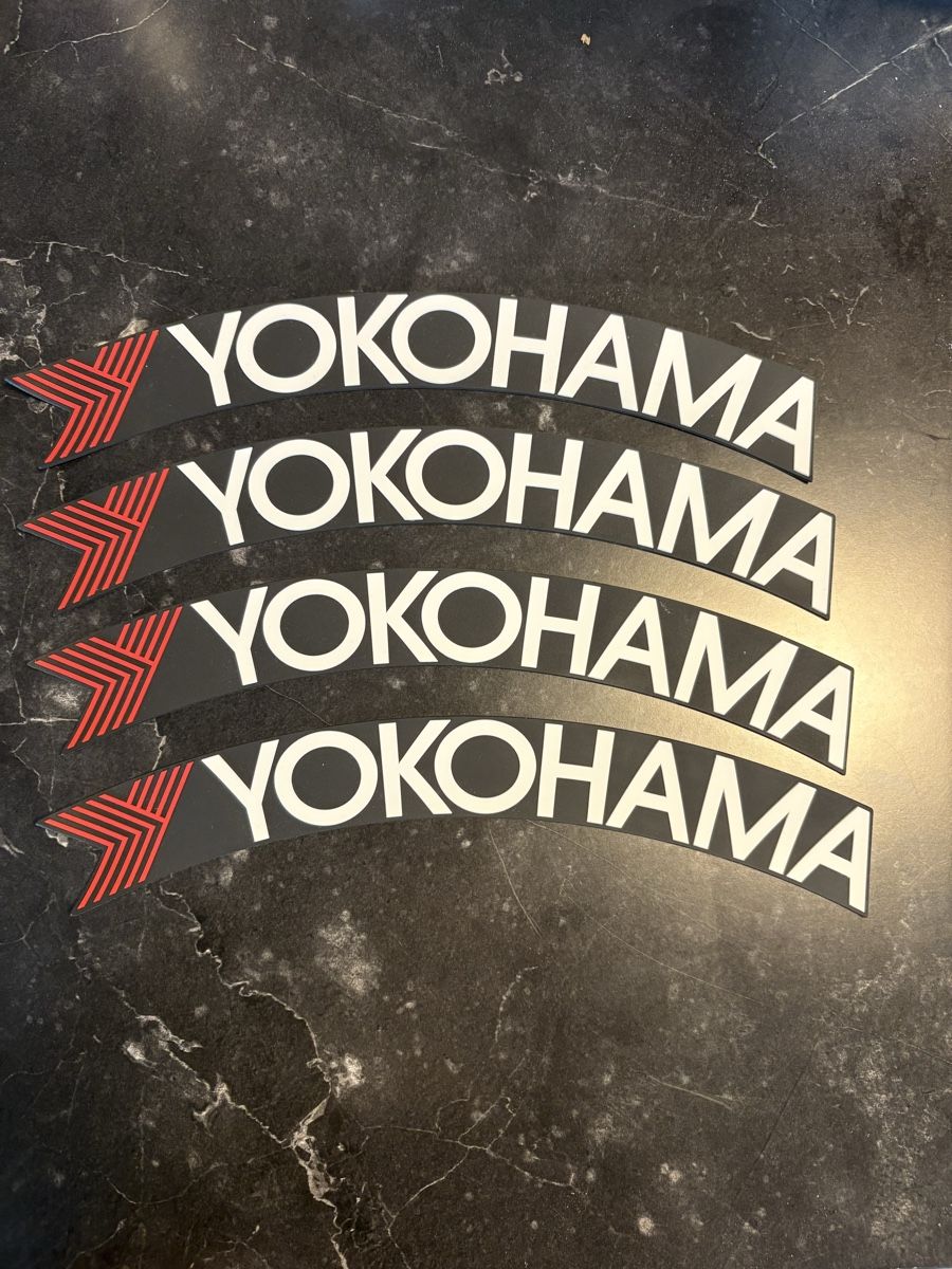 Altro in Scrittura & Disegno: 4 Pneu Sticker YOKOHAMA – Nuovo e nell'imballaggio originale da Inwil venduto da Doctor_Roll