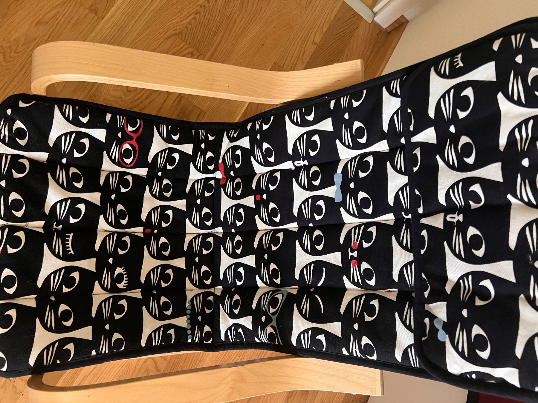 Ikea Stühle: Ikea Poäng Kinderstuhl – Neu (gemäss Beschreibung) aus Zollikofen von Nesepalamutu 1