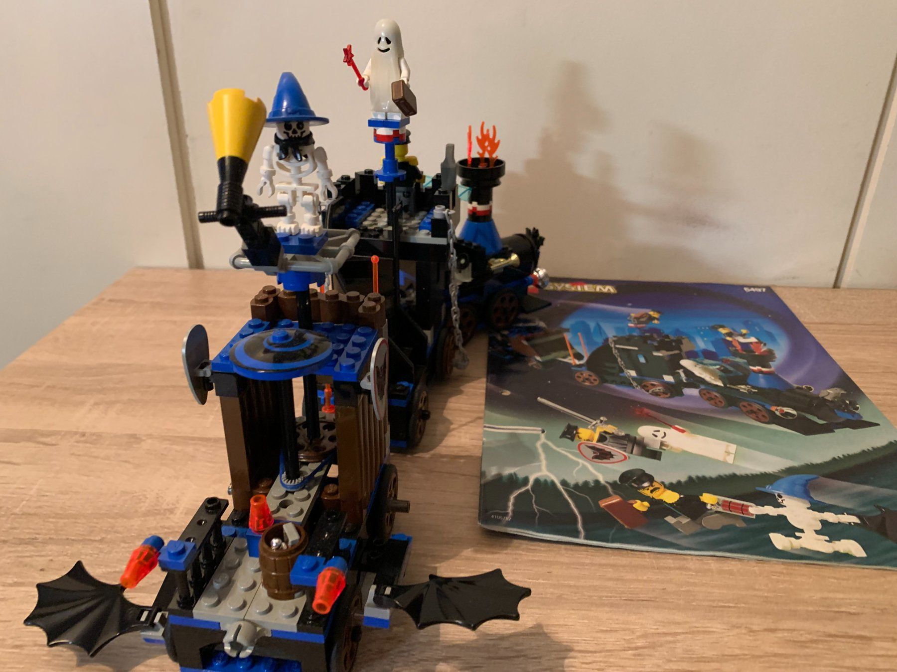 Lego Kit di costruzioni: LEGO 6497 Twisted Time Train – Usato da Basel venduto da Don-Angel 3