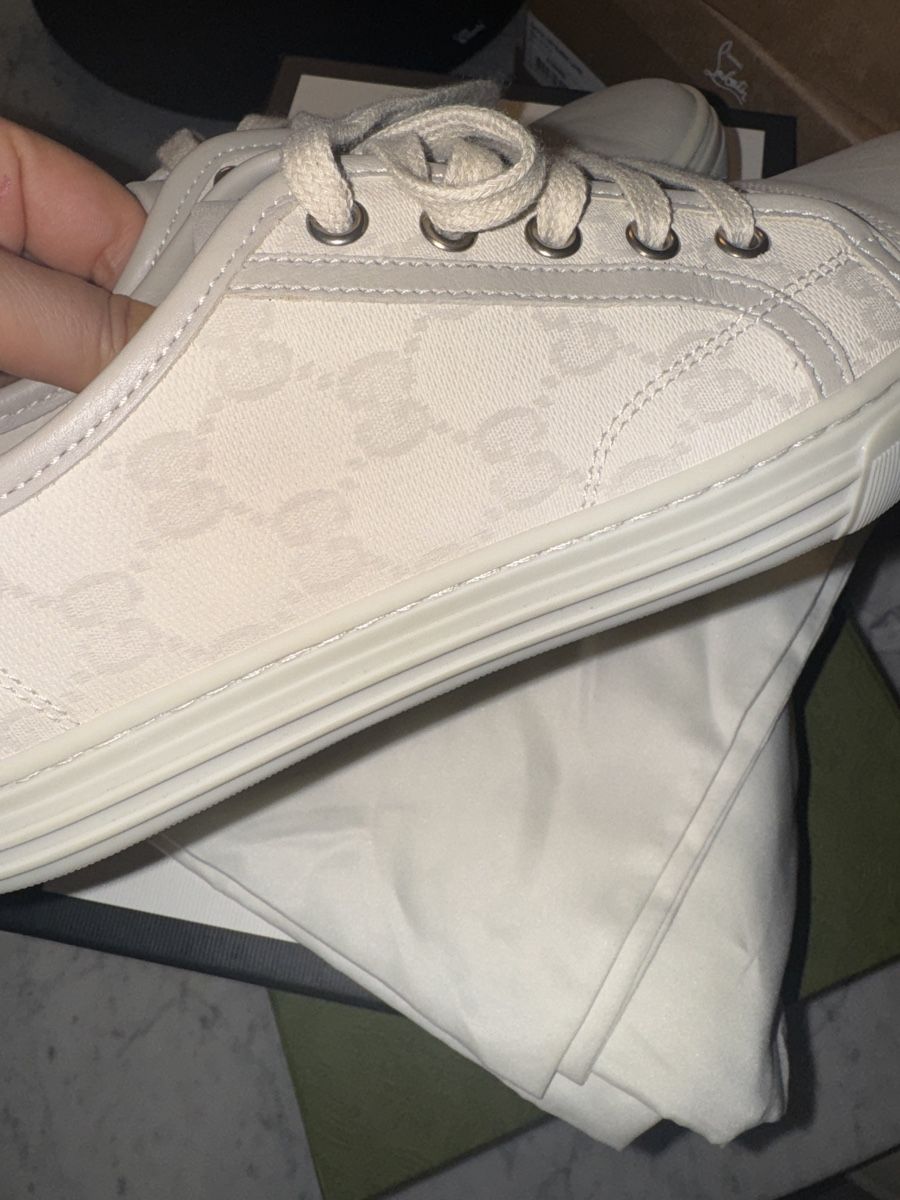 Damenschuhe: Gucci sneaker – Neu (gemäss Beschreibung) aus Altendorf von Aleksandrasa 3