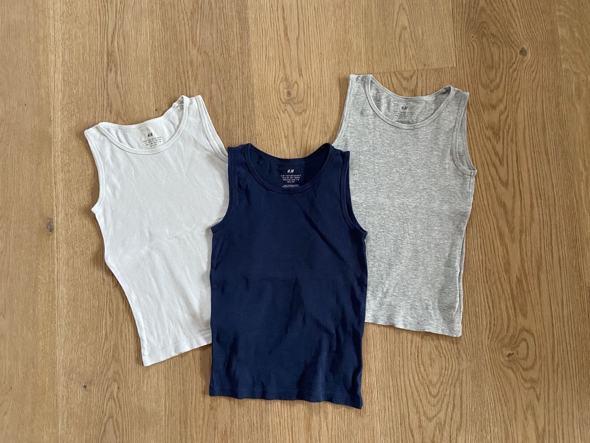 H&M Camicie, T-shirt & Polo: H&M Unerhemden Gr. 122/128 – Usato da Lützelflüh-Goldb venduto da N.H.