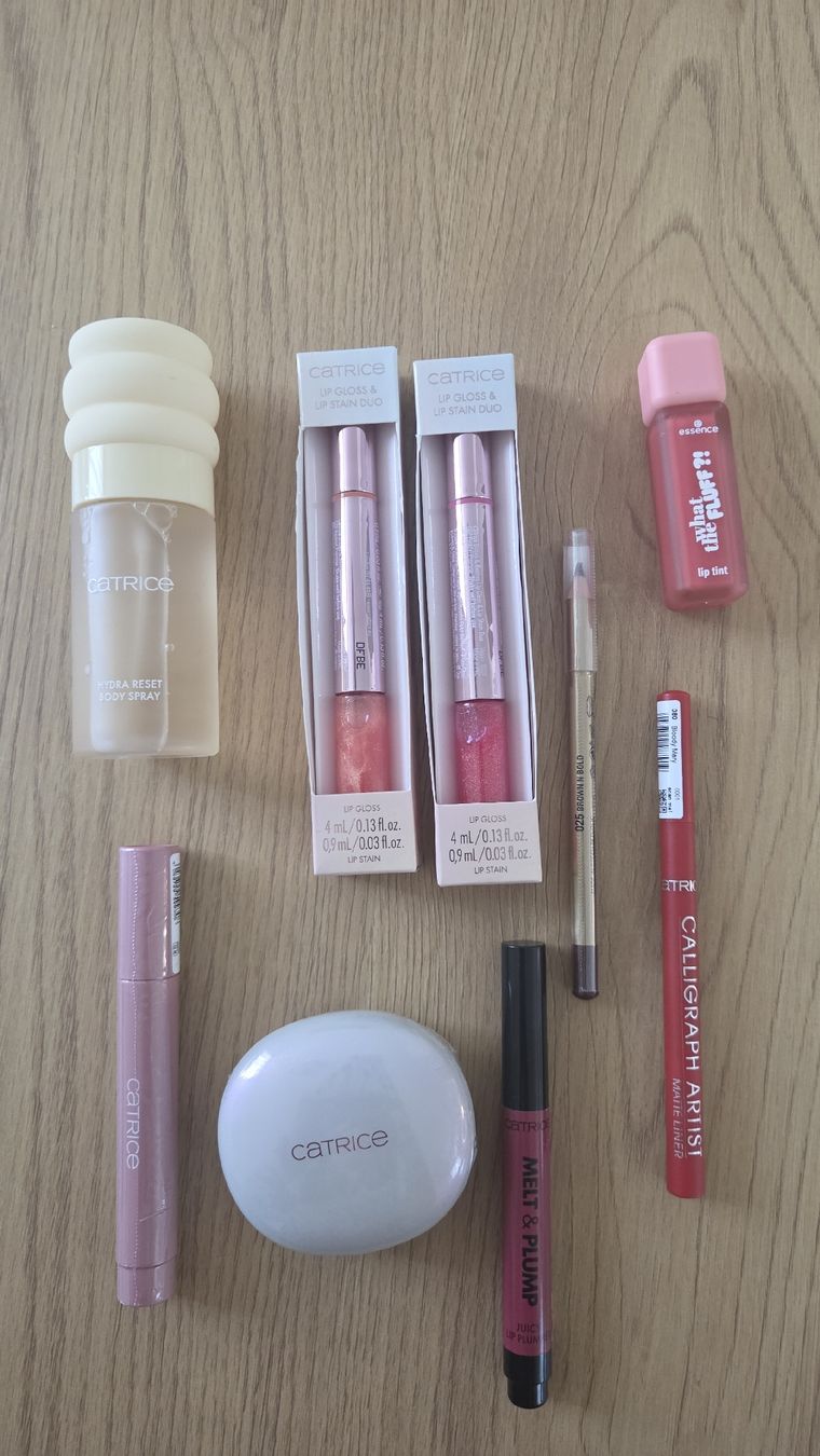 Make-up: Make-up Paket (div. Marken) – Nuovo (secondo la descrizione) da Mellingen venduto da law.kat 4
