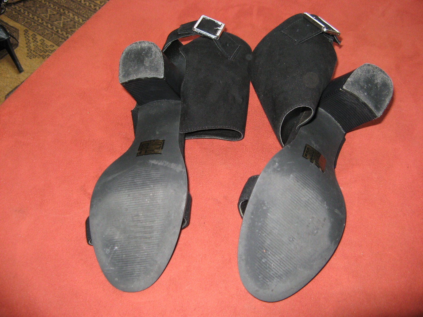 Scarpe da donna: Sandalen high Gr. 40 mit Manschetten Na-kd – Usato da Zürich venduto da apil 5