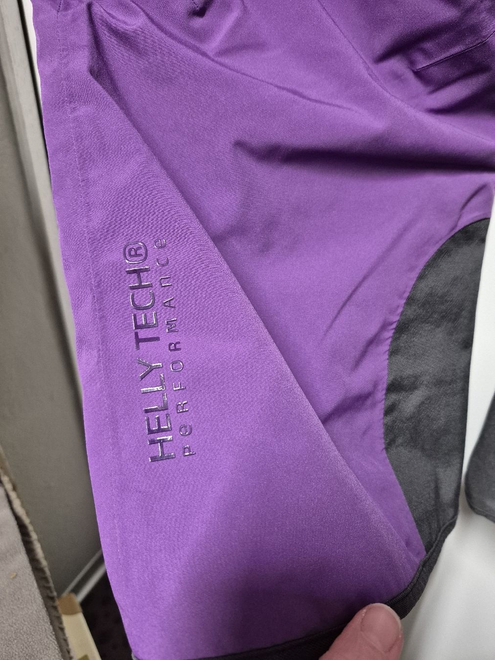 Helly Hansen Pantaloni: Helly Hansen Skihose Gr.M lila – Usato da Merligen venduto da muss_haben 5