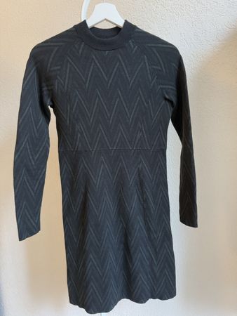Robe d’hiver noir/vert laine mérinos Cos, t.34/XS