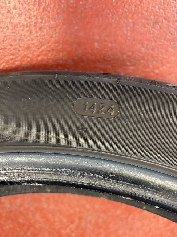 Pneumatici & Ruote complete: 100/90B19 Reifen vorne – Usato da Muri b. Bern venduto da UrbanMotors 2