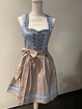 Schönes Dirndl 