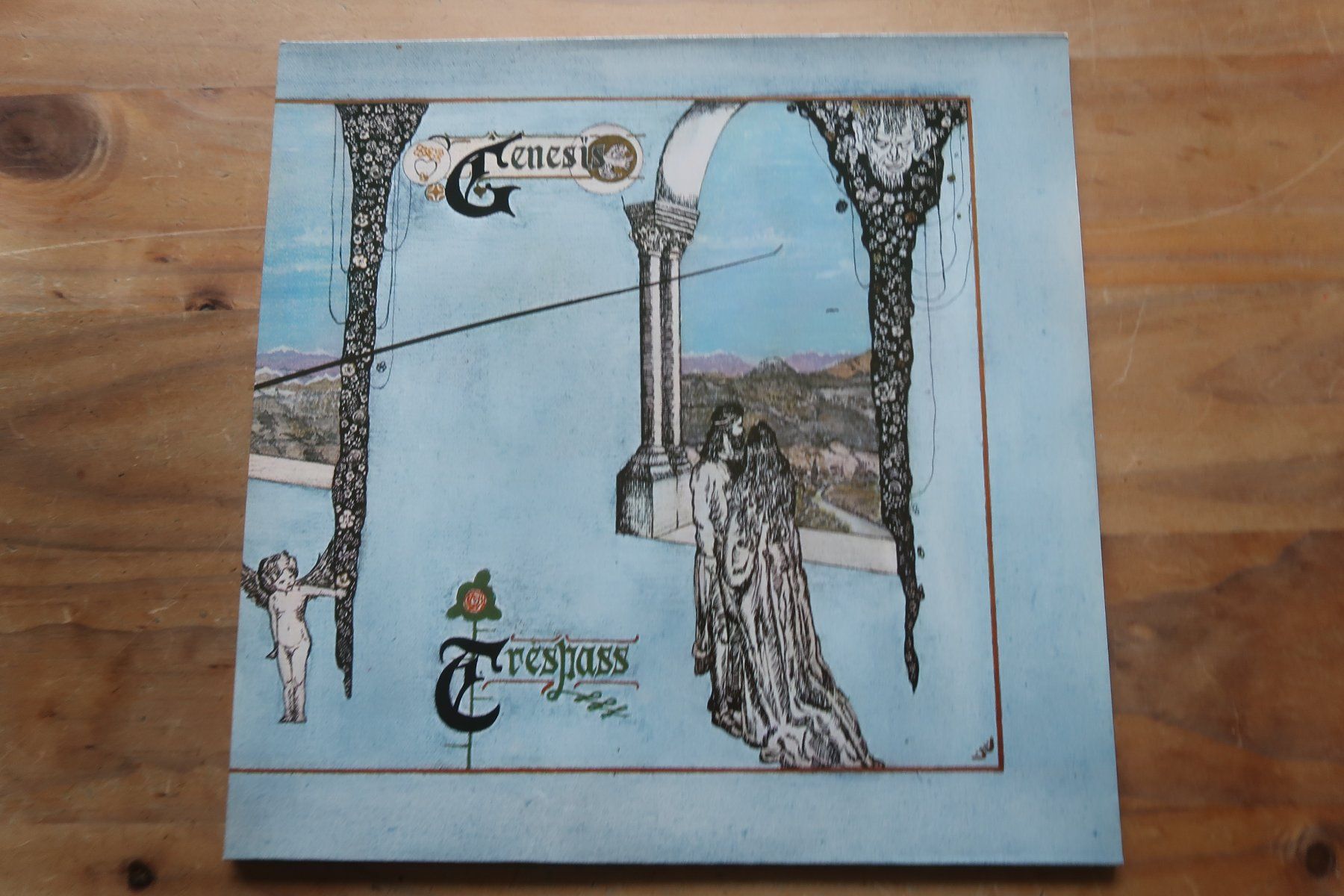 Dischi in vinile: GENESIS - TRESPASS - VINYL LP – Usato da Basel venduto da Patiscat