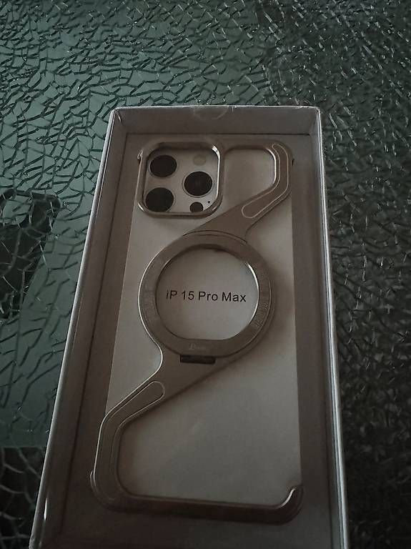 Covers & Schutzfolien: Iphone 15 Pro Max Metall Hülle – Gebraucht aus Uzwil von Dr_Kiss 1