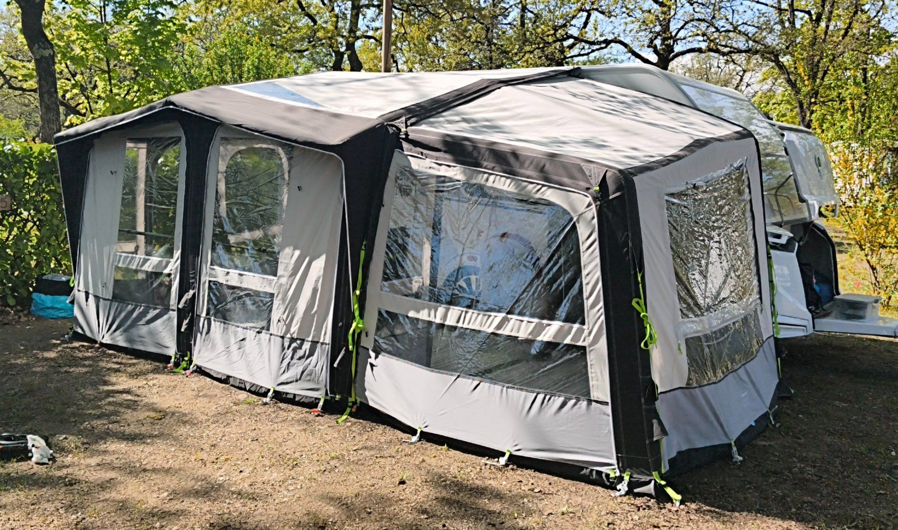 Dometic Auvents & marquises: 2 Dometic Air Vorzelte – D'occasion à Raron par Antcos