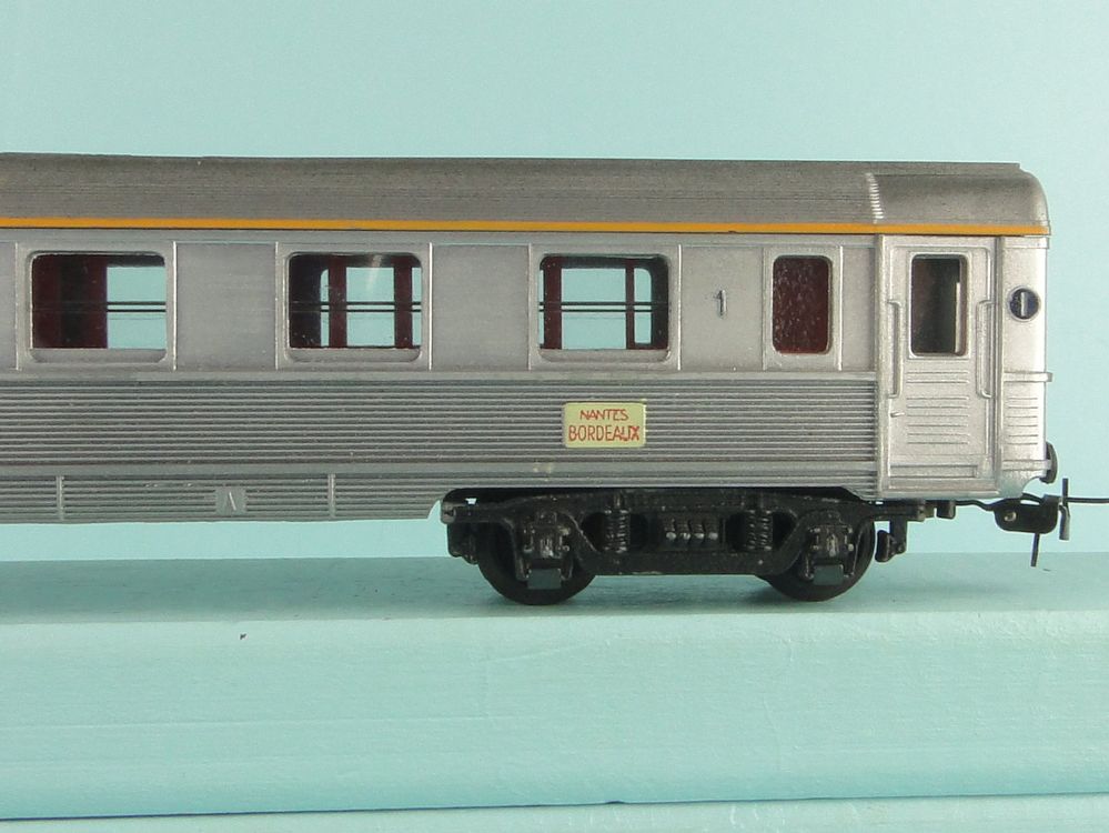 Wagon Voyageurs Hornby échelle HO Nantes-Bordeaux - Occasion, Première Classe Non Aménagée