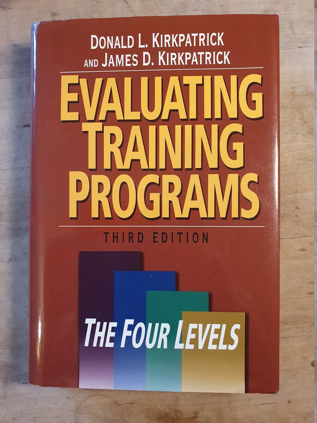 Libri: Evaluationg Training Programm Donald L. Kirkpatrick James D. – Usato da Zürich venduto da loosebone
