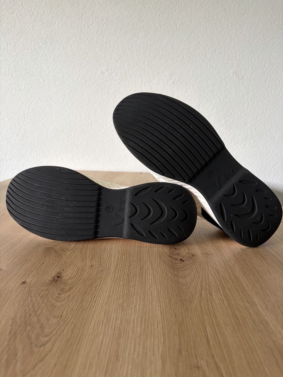 Victory Herrenschuhe: Baskets blanches VICTORY, taille 45 – Gebraucht aus Lentigny von mar_r5fn 2