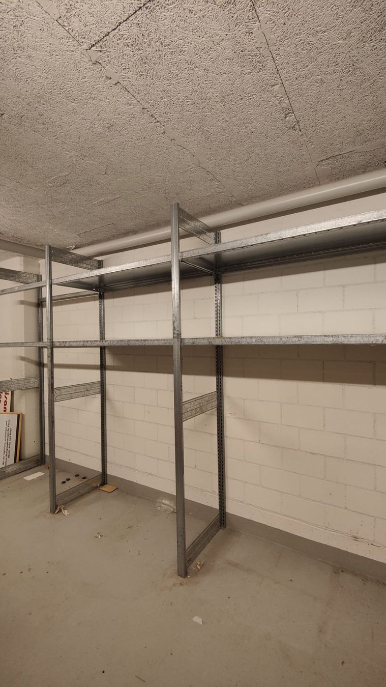 Scaffali: Bito Lagergestell – Usato da Rotkreuz venduto da Basana2