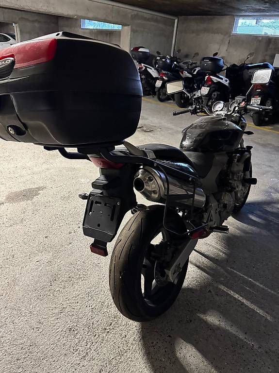 Route: Honda Hornet 600 – D'occasion à Belmont-Lausanne par A.ndre 2